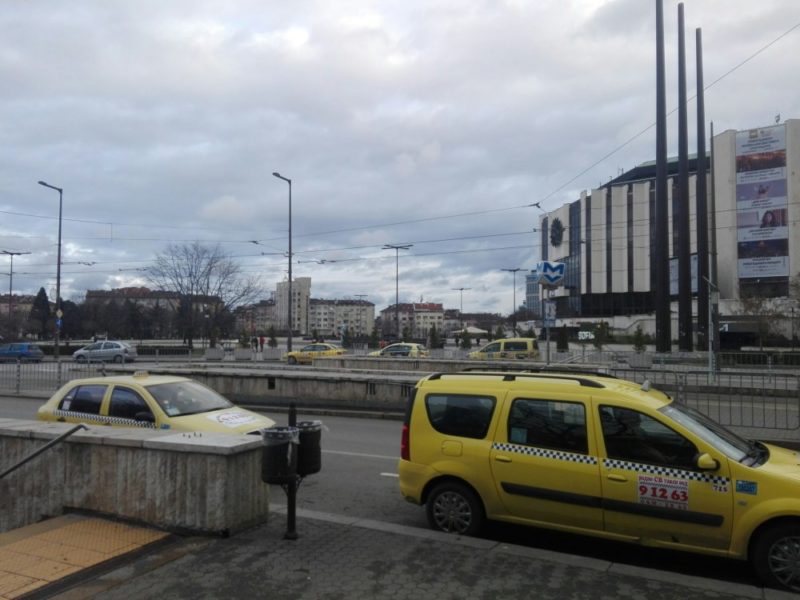 метро софия ндк